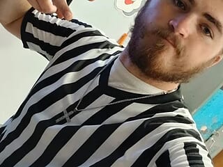 BeaseyCheasey live webcam thumbnail
