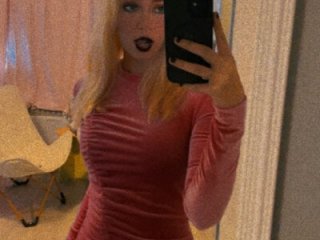 BedroomBarbie live webcam thumbnail