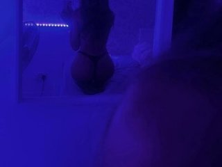 BellaAra live webcam thumbnail