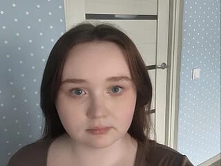 Bella_herecute live webcam thumbnail