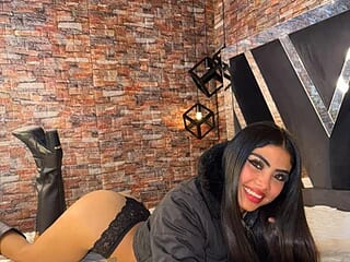 Bella_stone_ live webcam thumbnail