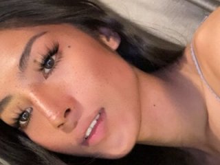 Belle_Sinclair live webcam thumbnail