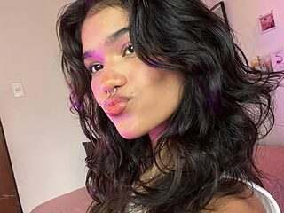 Belleza_Salvaje live webcam thumbnail