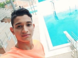 Benjamin_Buster live webcam thumbnail