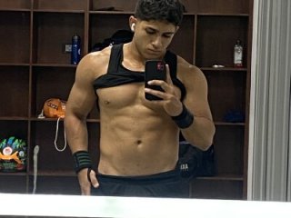 Benjxmin_077 live webcam thumbnail