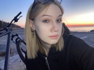 BerrySonya live webcam thumbnail