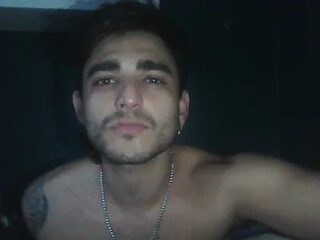 Bezzzzzerr live webcam thumbnail