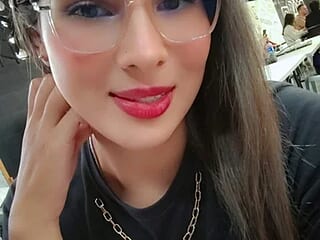 bella_sm25 live webcam thumbnail