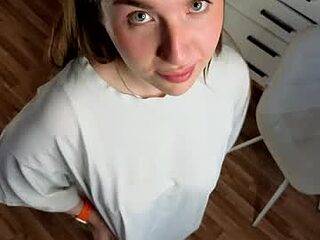 bella_soft live webcam thumbnail