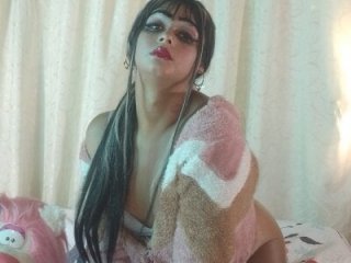 bellaadams35 live webcam thumbnail