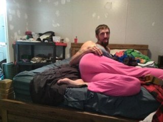 Bi_curious86 live webcam thumbnail