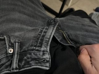 Big-Throbbin live webcam thumbnail