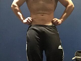 Big-Turkish-guy live webcam thumbnail