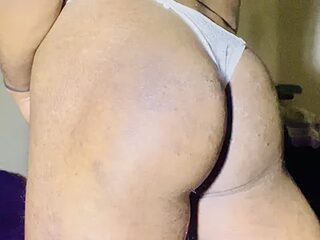 BigBooty_juicy live webcam thumbnail