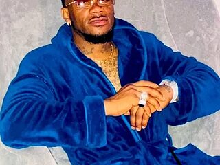 BigDickDaddy7414 live webcam thumbnail