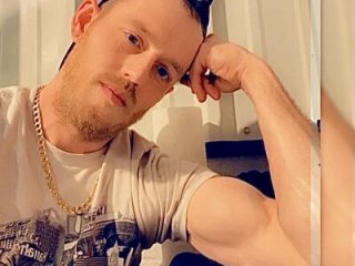 BigDickMike420 live webcam thumbnail