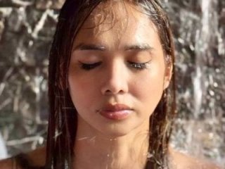 Bigsurpriseforyoux live webcam thumbnail