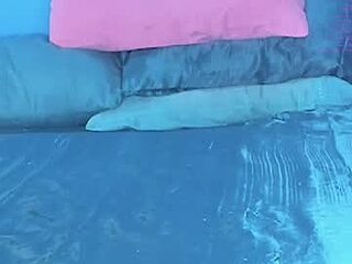 big_cum_loads_4u live webcam thumbnail