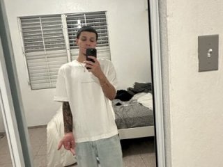 bigcocklugo live webcam thumbnail