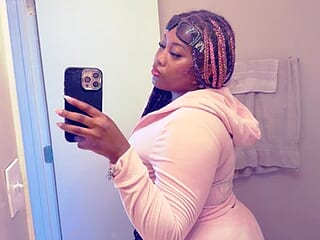 bighettobooty live webcam thumbnail