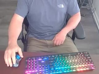 bigjohnsonrighthere live webcam thumbnail