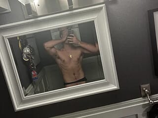bigkinzzy live webcam thumbnail
