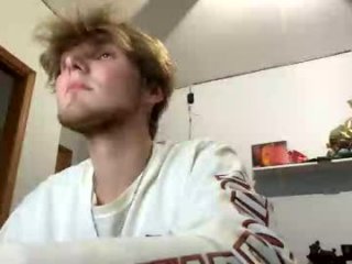 bigskinnyboyshh live webcam thumbnail