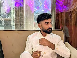 bisexual_yh live webcam thumbnail