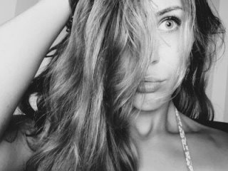 bjennababy live webcam thumbnail