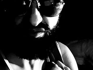 BLACKBEAST1190 live webcam thumbnail