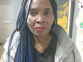 BlackBeautyJuXx live webcam thumbnail