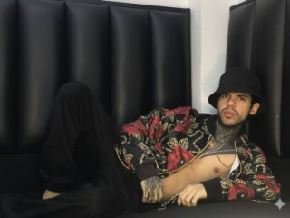 BlackTattooKing live webcam thumbnail