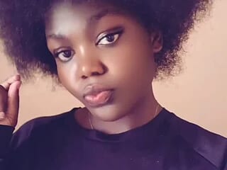 Black_prettty live webcam thumbnail
