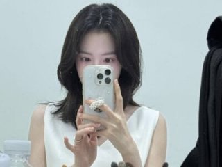 Blu3Moon- live webcam thumbnail