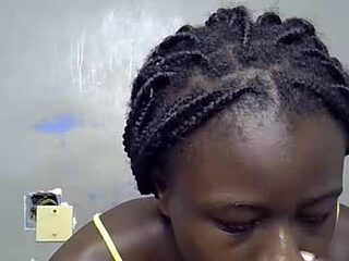 black_ebony8 live webcam thumbnail