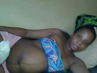 black_queen0111254 live webcam thumbnail