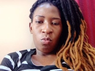 blackcuteebony live webcam thumbnail