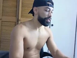 blade_miller_ live webcam thumbnail
