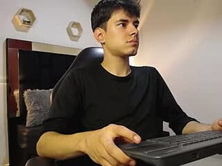 blakzen_ live webcam thumbnail
