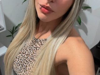 blonde_cat15 live webcam thumbnail