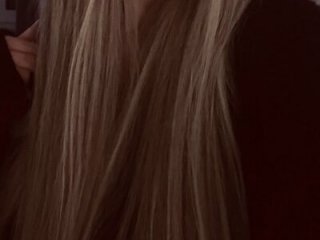 blondeeee live webcam thumbnail
