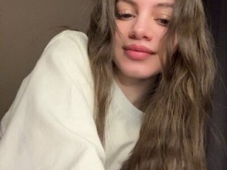 bloom_faye live webcam thumbnail