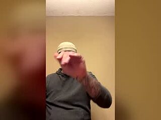 bluecollarpixel live webcam thumbnail