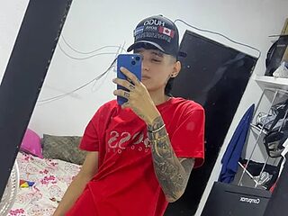 BOY-767 live webcam thumbnail