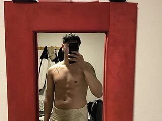 BodyGym18 live webcam thumbnail