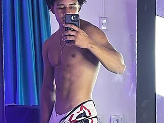 Bol_Adrian live webcam thumbnail