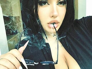 Boobzillaa live webcam thumbnail