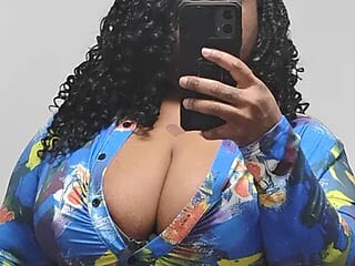 Boringbabe live webcam thumbnail