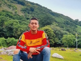 Boy_hot- live webcam thumbnail