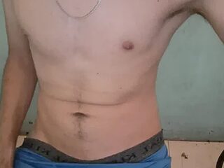 Boyynovinho live webcam thumbnail